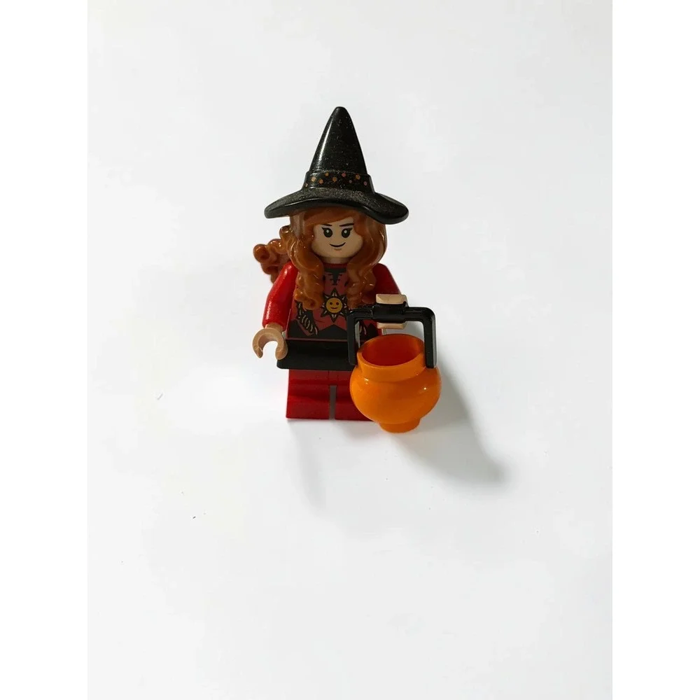 LEGO 21341 Mini-figures Hocus Pocus Dani,Allison,Max and Binx